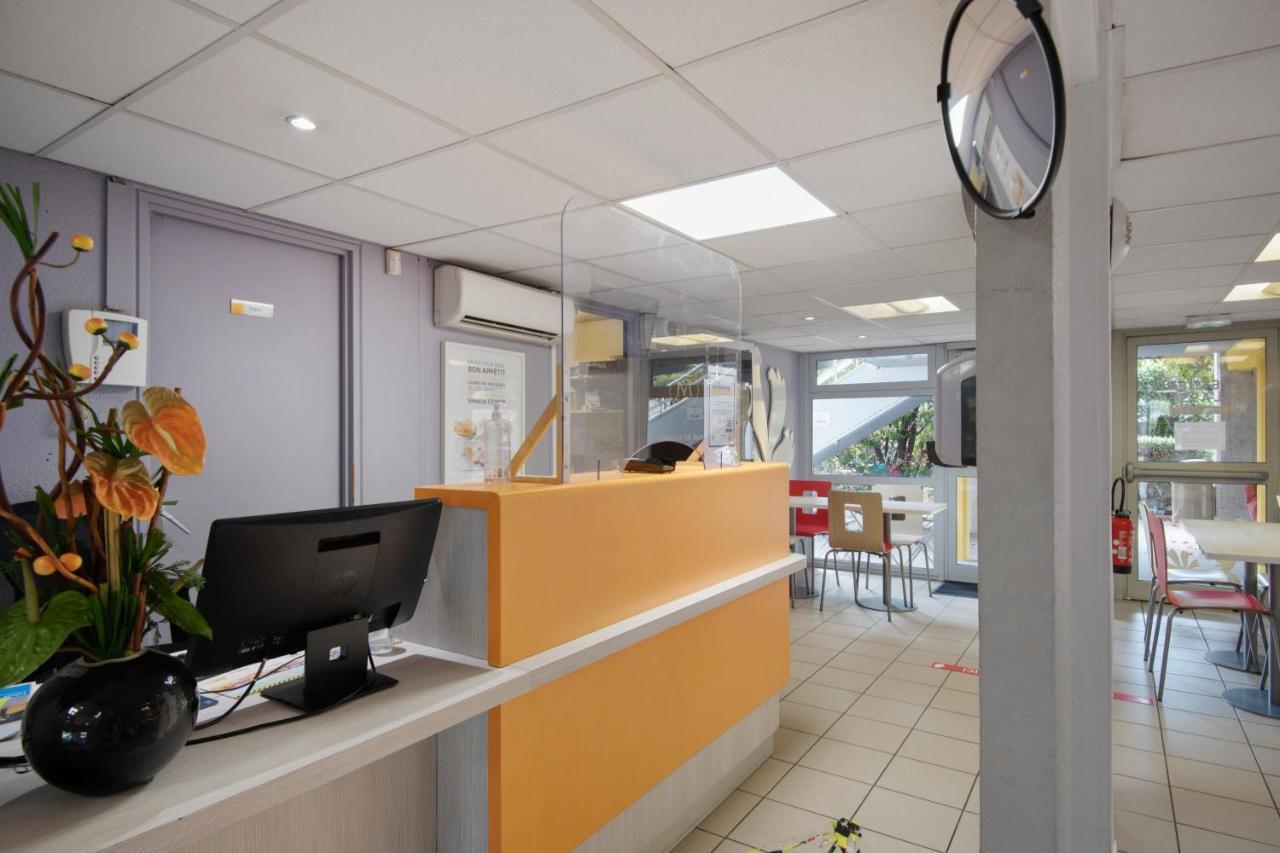 Premiere Classe Lyon Est - Bron Eurexpo Décines-Charpieu Exterior foto